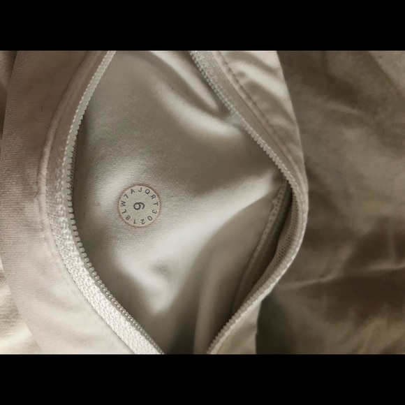 Lululemon shorts - Picture 3 of 3